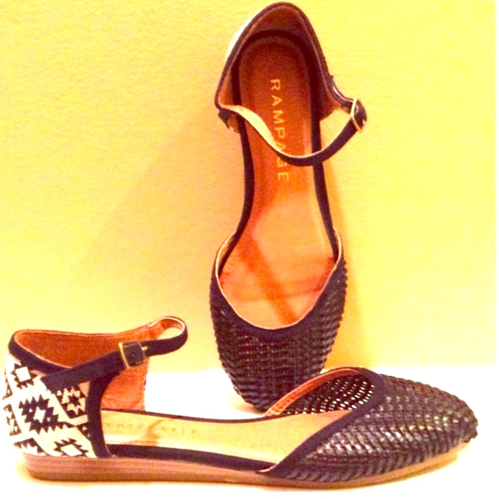 ***Last Pair***Rampage Black Flats - Size 7.5.